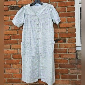NWT VTG Ashley Taylor House Dress | Floral Snap-Front Smock Nightgown |  S-M FIT